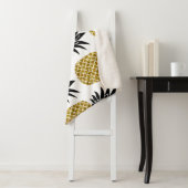 Couverture Sherpa Ananas En Or : Blanc Dessiné À La Main Sans Coutur (En situation)