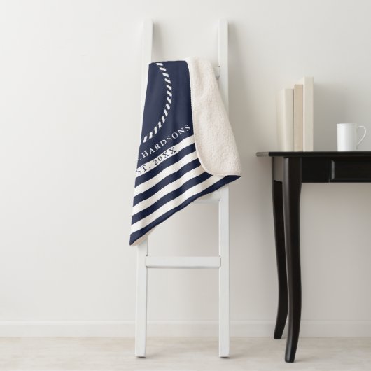 Couverture Sherpa Ancre Marine Bleu et Blanc Côtier Nautique Personn (En situation)