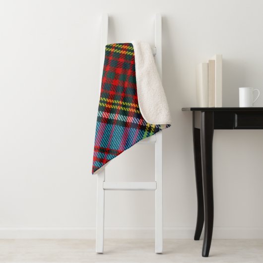 Couverture Sherpa Anderson Clan Tartan (Diagonal) (En situation)