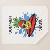 Couverture Sherpa Anniversaire drôle Surfant Ananas (Devant (Horizontal))