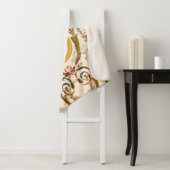 Couverture Sherpa Antique Rococo Floral Gold Crème Élégante (En situation)