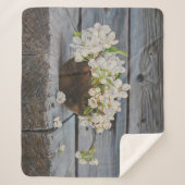 Couverture Sherpa Apple Blossom Still Life – Original Fine Art Print (Devant)