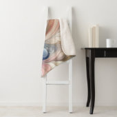 Couverture Sherpa Aquarelle Imaginaire Floral Pastel Bleu & Crème (En situation)