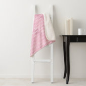 Couverture Sherpa Arlequin Rose (En situation)