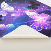 Couverture Sherpa Arrière - plan avec papillons de nuit (3/4)