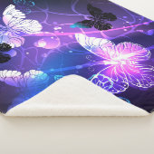 Couverture Sherpa Arrière - plan avec papillons de nuit (3/4)
