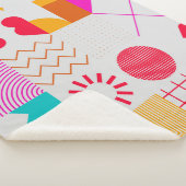 Couverture Sherpa arrière - plan géométrique tendance des années 80- (3/4)