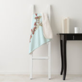 Couverture Sherpa Audubon's Purple Finch Trois oiseaux rouges en hiv (En situation)