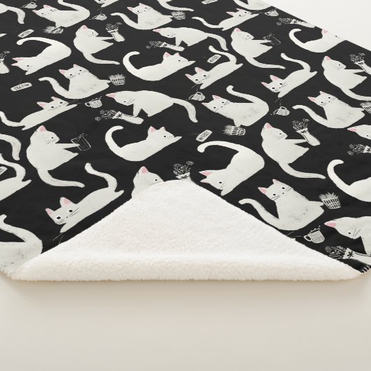 Couverture Sherpa Bad Cats Knocking Stuff Over, White Cats on Black (3/4)