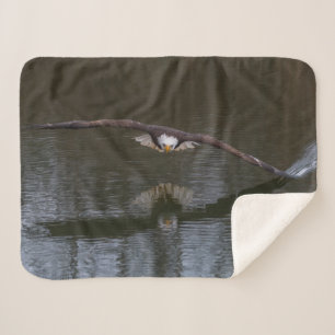 Couverture Sherpa Bald Eagle dans le vol Sherpa Blanket