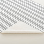 Couverture Sherpa Bandes de bonbons grises et blanches (3/4)
