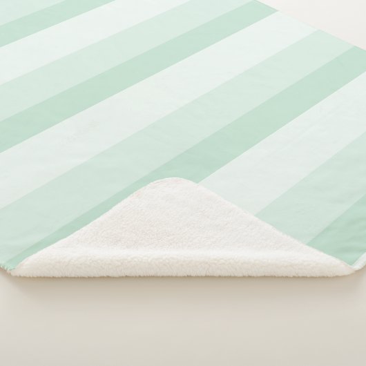 Couverture Sherpa Bandes ombres dans les tons vert jade (3/4)