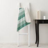 Couverture Sherpa Bandes ombres dans les tons verts (En situation)