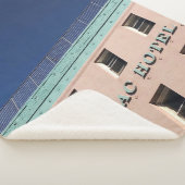 COUVERTURE SHERPA BÂTIMENT DE L'HÔTEL CADILLAC (3/4)