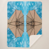 Couverture Sherpa Beach party blues soleil océan parapluie pop coule (Devant)