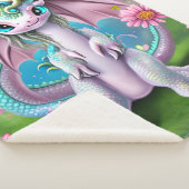 Couverture Sherpa Bébé mignon et souriant Dragon aux fleurs (3/4)