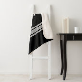 Couverture Sherpa Black and Silver Sports Jersey Nom personnalisé Nu (En situation)