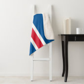 Couverture Sherpa Blanche Sherpa patriotique avec drapeau islandais (En situation)