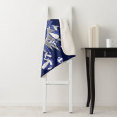 Couverture Sherpa bleu blanc volleballs stars filles nom personnalis (En situation)