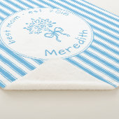 Couverture Sherpa Bleu Fantaisiste à Rayures Blanches Maman Préparée (3/4)
