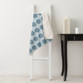 Couverture Sherpa Bleue Daisy (En situation)