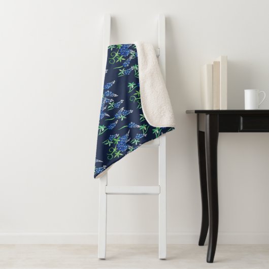 Couverture Sherpa Bleus du Texas Floral Blue (En situation)