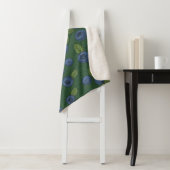 Couverture Sherpa Bleus sur vert foncé (En situation)