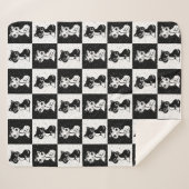 Couverture Sherpa Bloc de monogramme noir blanc pour chat (Devant (Horizontal))