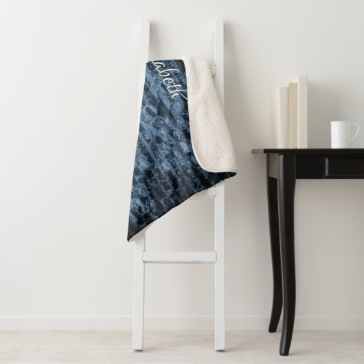 Couverture Sherpa Blue Eiffel Tower Grunge Sherpa Blanket (En situation)