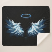 Couverture Sherpa Blue Glowing Angel Wings on black background (Devant (Horizontal))