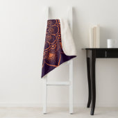 Couverture Sherpa Bohème foncé violet pêche Mandala (En situation)