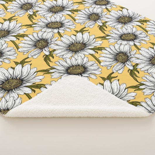 Couverture Sherpa Bouches blanches, fleurs sauvages sur jaune (3/4)