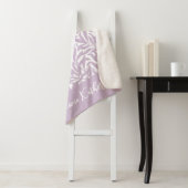 Couverture Sherpa Branche de Saule Violet Lilas Monogrammé (En situation)