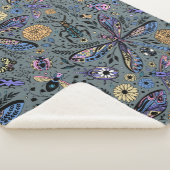 Couverture Sherpa Bugs de Doodle sur le gris de latte (3/4)