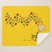 Couverture Sherpa cacahuètes | Charlie Brown Raking Feuilles (Devant (Horizontal))