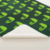 Couverture Sherpa Caméléon vert mignon (3/4)