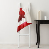 COUVERTURE SHERPA CANADA PRESQUE DRAPEAU (En situation)