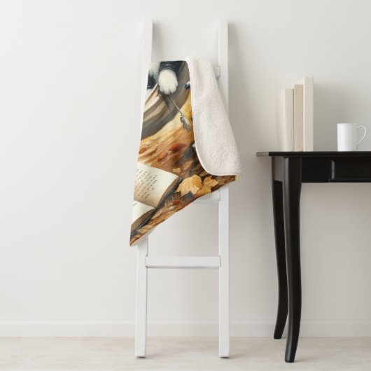 Couverture Sherpa Chat Tuxedo noir et blanc Dreaming of Adventure (En situation)