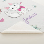 Couverture Sherpa Chaton blanc mignon avec le papillon sur le pastel (3/4)