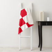 Couverture Sherpa Chequeurs croates rouges modernes (En situation)