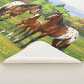 Couverture Sherpa Chevaux Appaloosa De Baie Brown En Pâturage D'Été (3/4)