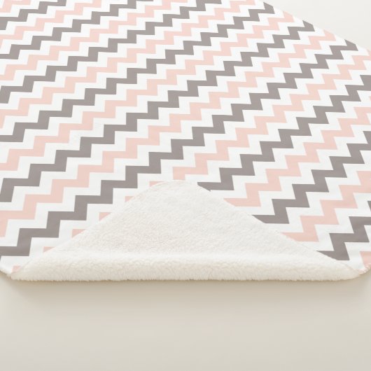 Couverture Sherpa Chevron rose et gris (3/4)