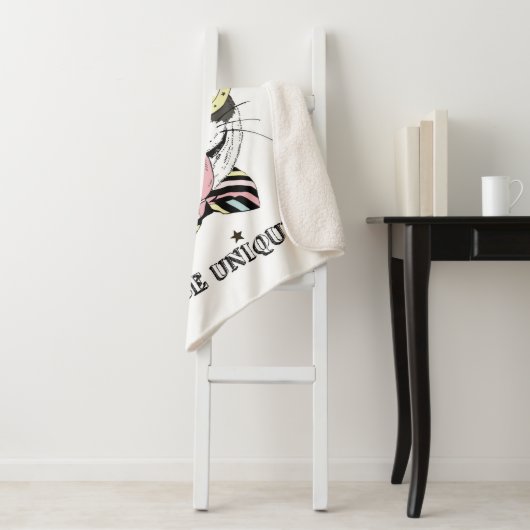 Couverture Sherpa Chien-taureau français Unicorn (En situation)