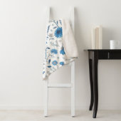 Couverture Sherpa Chinoiserie Blue Echinacea Pattern (En situation)