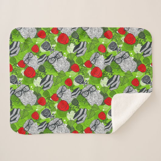 Couverture Sherpa Chouette en roses rouges (Devant (Horizontal))