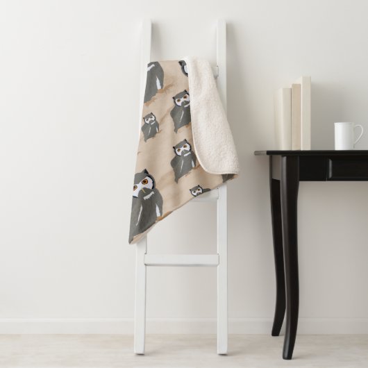 Couverture Sherpa Chouette Motif & Bois rustique (En situation)