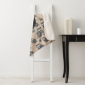Couverture Sherpa Chouette Motif & Monogramme rustique en bois (En situation)