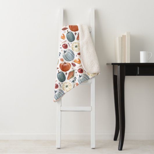 Couverture Sherpa Citrouilles d'automne et feuilles d'automne Motif (En situation)