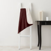 Couverture Sherpa Clair classique noir et rouge Sherpa Blanket (En situation)