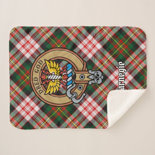 Couverture Sherpa Clan Carnegie Crest sur la robe Tartan (Devant (Horizontal))
